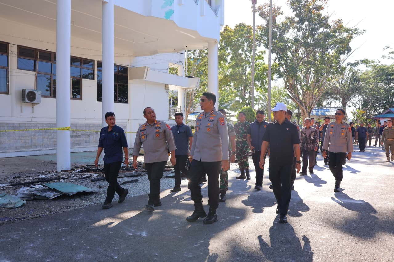 Kapolda Kaltara Tegaskan Penanganan Kebakaran Kantor Bupati Bulungan Dilakukan Profesional dan Transparan